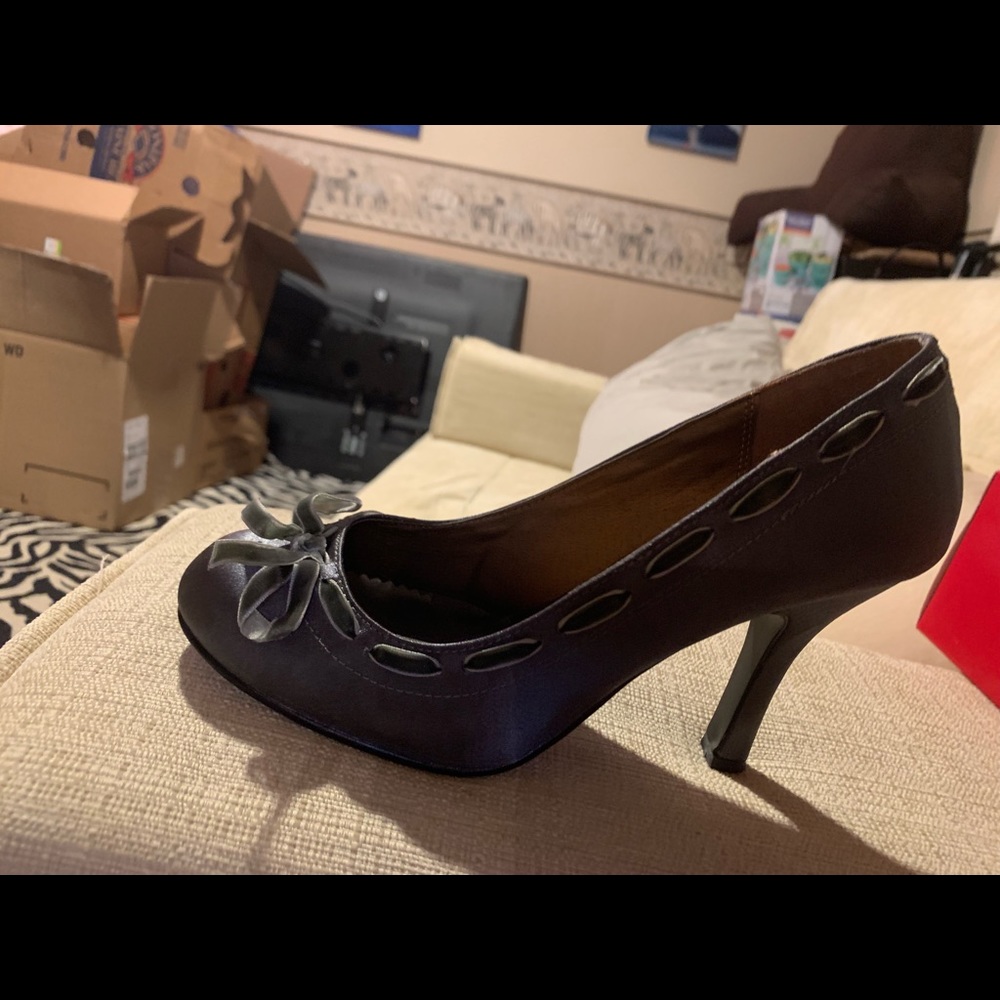 Grey Wild Diva Shoes size 7 1/2